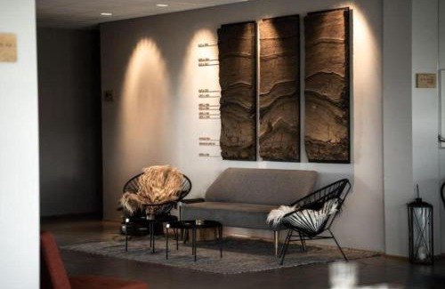 Hella Hotel | Stracta Hotel