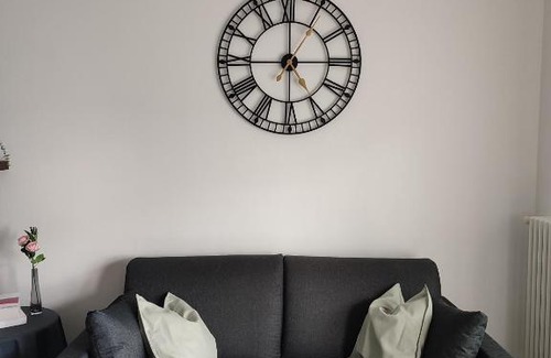 Alba Apartment | Strada Romano House