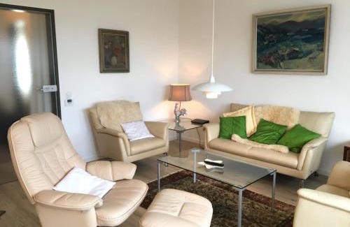 Rettin Apartment | Strandnahe Ferienwohnung mit Terrasse