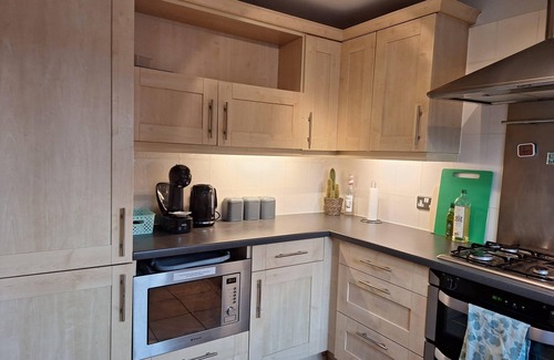 Shottery Apartment | Stratford-upon-Avon 1-Bed, Sleeps 4, Pets Allowed