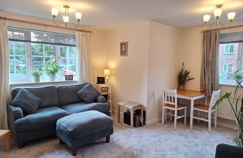 Shottery Apartment | Stratford-upon-Avon 1-Bed, Sleeps 4, Pets Allowed