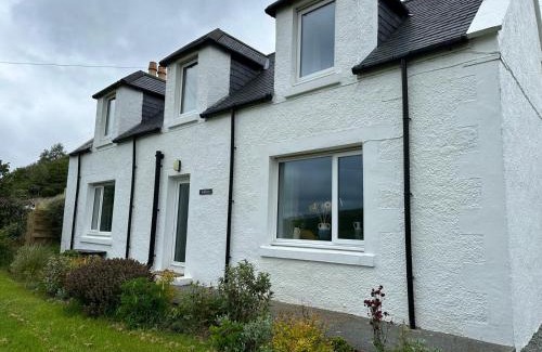 Eyre House | Stratheyre Cottage