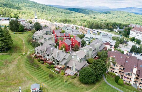 Stratton Mountain House | Stratton Mountain Ski in Ski out Hot Tub