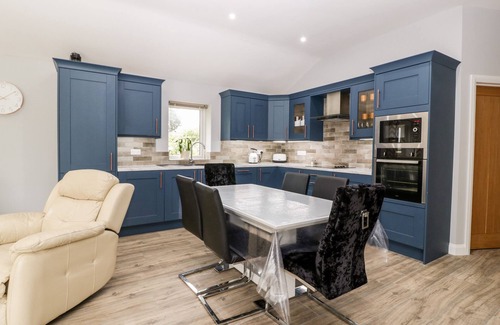 Congresbury Cottage | Strawberry Stables