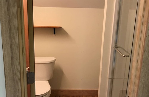 Rawley Springs House | Stream-Side Guesthouse In beautiful Rawley Springs