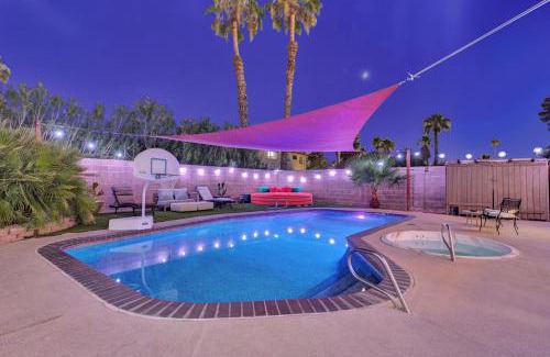 Chinatown House | Strip-side Villa 5BR3BA, Pool, Mini Golf, Karaoke