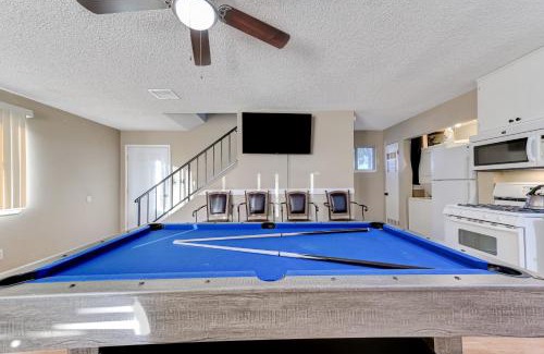 Chinatown House | Strip-side Villa 5BR3BA, Pool, Mini Golf, Karaoke