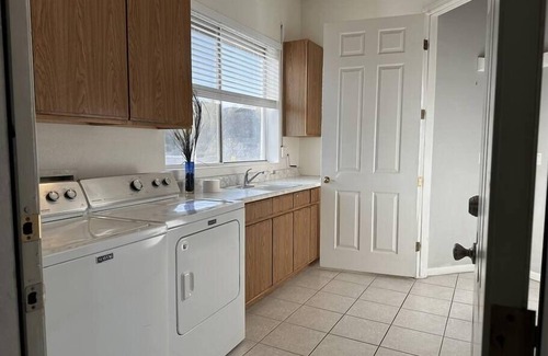 Spring Valley House | StripViews! Modern Vegas Retreat