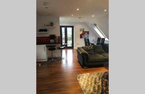 Blair Drummond Apartment | Struan Coach house in gated residence