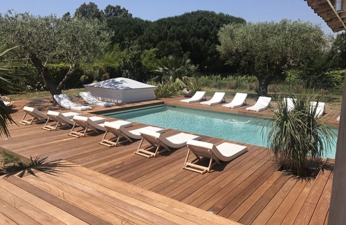 Cote d'Azur- French Riviera Villa | StTropez beautiful villa on one level, close to beaches and village of St Tropez