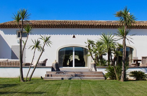 Cote d'Azur- French Riviera Villa | StTropez beautiful villa on one level, close to beaches and village of St Tropez