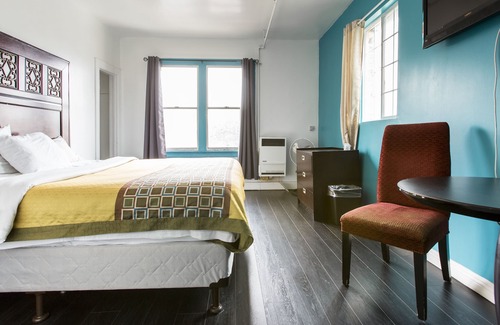 Westlake South Hotel | Stuart Hotel - Near Good Samaritan Hospital