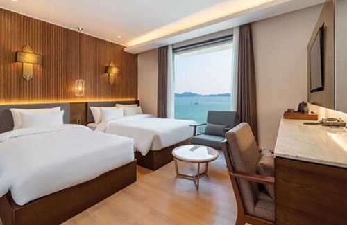 Geoje Hotel | Stubborn Hotel