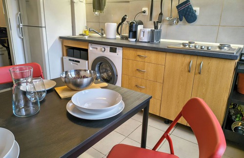 Timisoara Apartment | Student Grey Apartment w/Full ammenities. Spacious 2 room Balcony