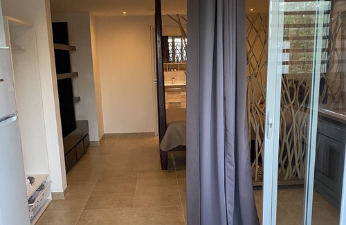 Flamands Apartment | Studio à 10 mètre de la plage