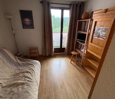 Hirmentaz Apartment | Studio à la montagne meublé et entièrement équipé