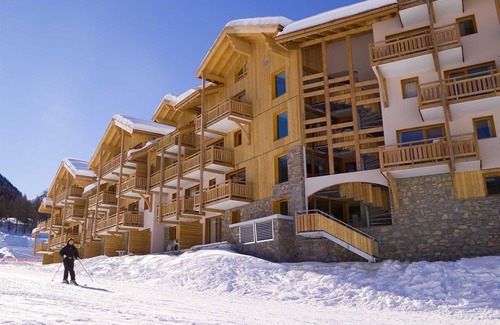 Les Orres Apartment | Studio équipé, départ et retour ski aux pieds