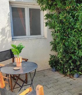 Vauvert Apartment | Studio 1 chambre climatisé en camargue