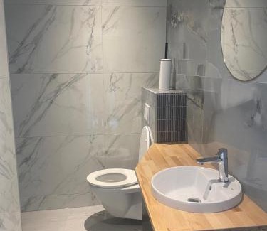 Faubourg Apartment | Studio 1