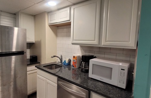 Thomas Drive Apartment | Studio 13 at the beach pcb