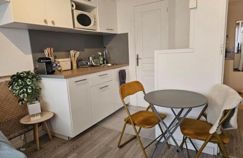 Le Lavandou Apartment | Studio 2 personnes Vue Mer Climatisé Linge Maison