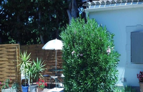 Eygalieres Apartment | Studio 2 persons