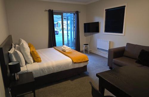 Cardrona Apartment | Studio 26 - One Bedroom Place with Pool