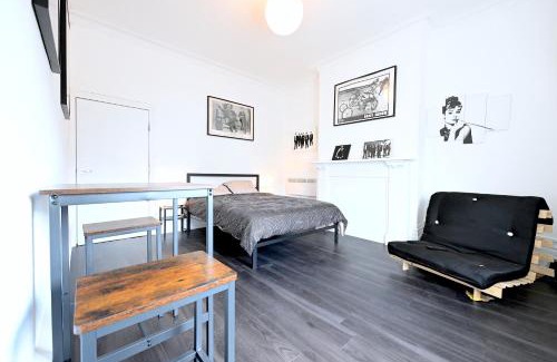 Hackney Apartment | Studio 3