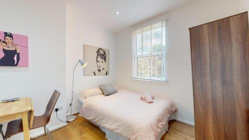 Mapesbury Apartment | Studio 48B