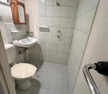 Adelaide Central Business District Cabin | Studio 5 - Wright Lodge