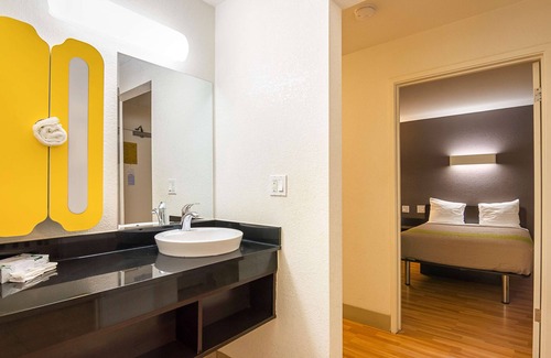 Concord Hotel | Studio 6 Concord, CA