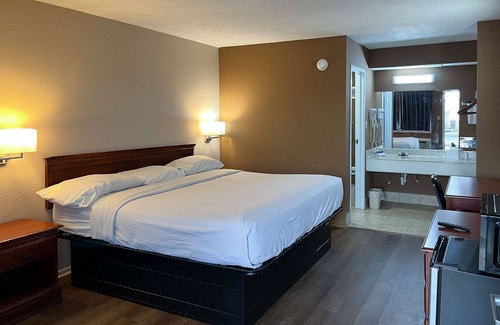 Millington Hotel | Studio 6 Millington, Tn