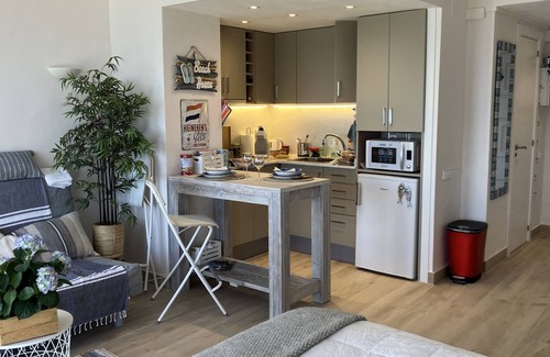 Calonge Apartment | Studio Apartment "Costa Brava Beach" with Sea View, 2 Private Terraces & Wi-Fi