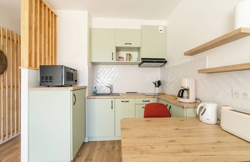 Pornic Apartment | Studio 'A011 - Vue Vieux Port Pornic' with Wi-Fi