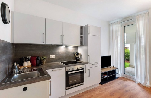 Unterwiehre-Nord Apartment | Studio Apartment 'Km Style Nr 1' with Private Terrace and Wi-Fi