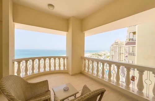 Al Hamra Village Apartment | Studio Apartment with sea view
