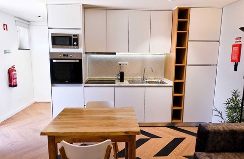 Angra do Heroismo Apartment | Studio apartment with private patio and marina view