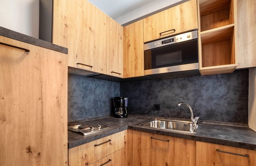 Parcines Apartment | Studio 'Apartment 10' with Mountain View, balcony & Wi-Fi