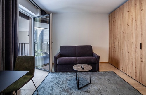 Parcines Apartment | Studio 'Apartment 10' with Mountain View, balcony & Wi-Fi