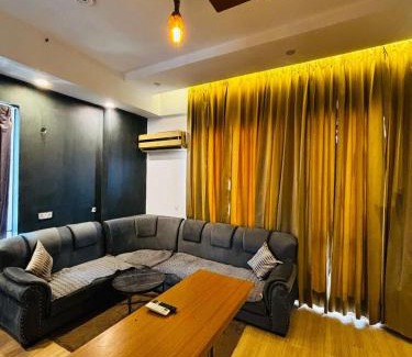 Gomti Nagar Apartment | Studio apartment by Stayease