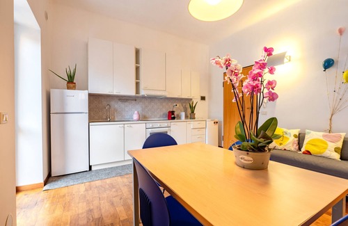 Grottaglie Apartment | Studio Apartment 'Casa Le Margherite 1' with Balcony, Wi-Fi and Air Conditioning
