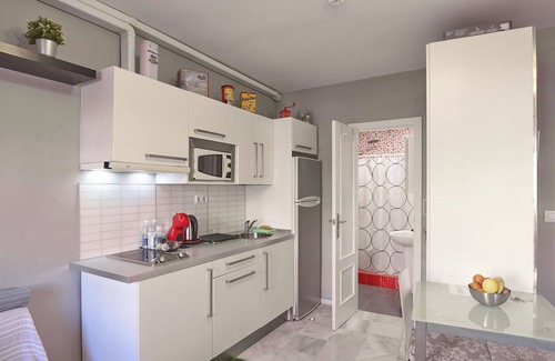 Baena Apartment | Studio Apartment 'Casa Curro' with Wi-Fi and Air Conditioning
