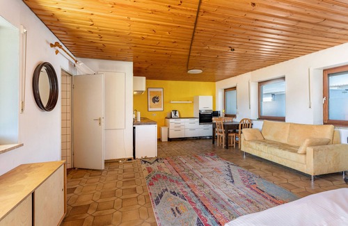 Seeon-Seebruck Apartment | Studio Apartment 'Fuchsbau Am Chiemsee' with Private Terrace and Wi-Fi