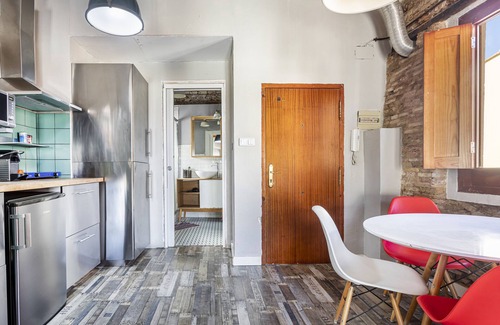 Barrio del Carmen Apartment | Studio Apartment 'Estudio 4 Centro Histrico Valencia' with Garden and Air Conditioning