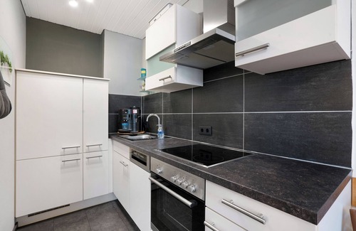 Prien am Chiemsee Apartment | Studio Apartment 'Ferienwohnung In Prien' with Mountain View, Balcony and Wi-Fi