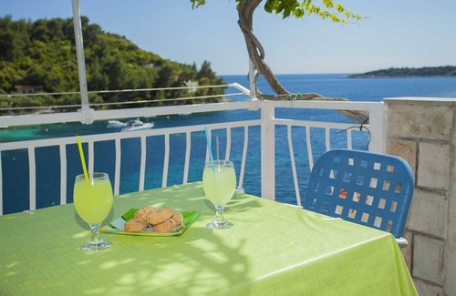 Prizba Apartment | Studio apartment for 2 persons with sea view