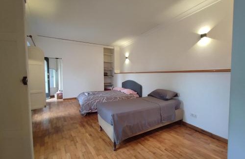 Vittorio Emanuele Apartment | Studio Apartment in Neapolitan Castle Int 28