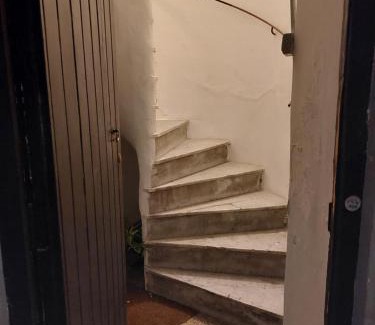 Vittorio Emanuele Apartment | Studio Apartment in Neapolitan Castle Int 28