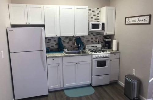 Alamedan Valley Apartment | Studio apartment located in the North Valley