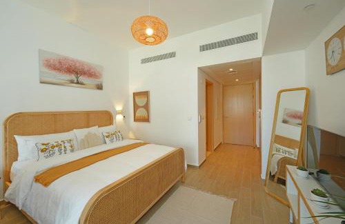 Abu Dhabi Apartment | Studio Apartment with Beautiful View